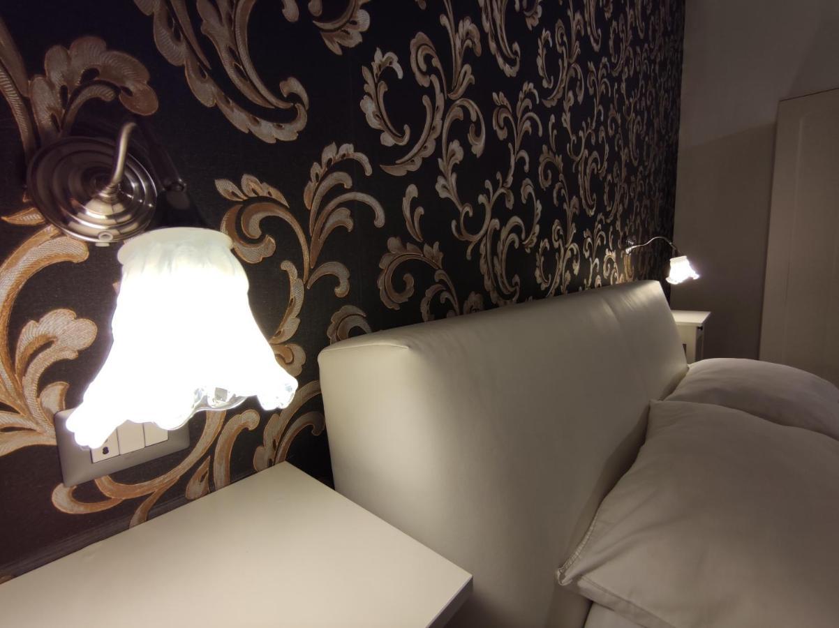 Sami Luxury Rooms 3 8 0 7 9 4 9 2 5 3 Συρακούσες Εξωτερικό φωτογραφία