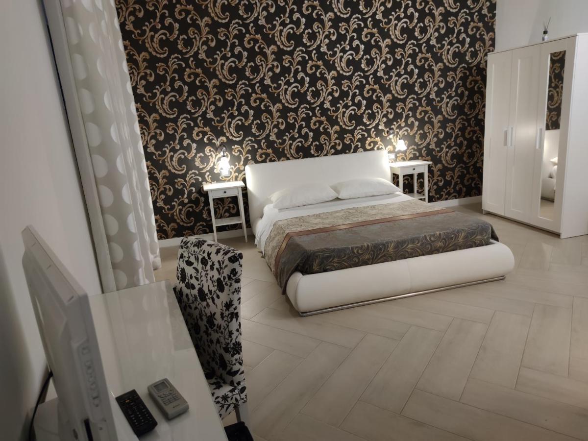 Sami Luxury Rooms 3 8 0 7 9 4 9 2 5 3 Συρακούσες Εξωτερικό φωτογραφία