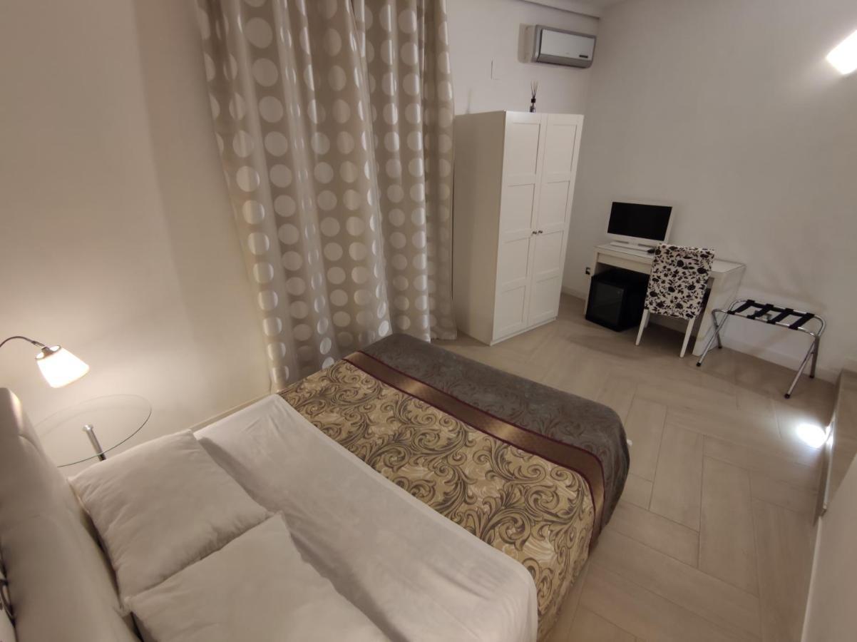 Sami Luxury Rooms 3 8 0 7 9 4 9 2 5 3 Συρακούσες Εξωτερικό φωτογραφία