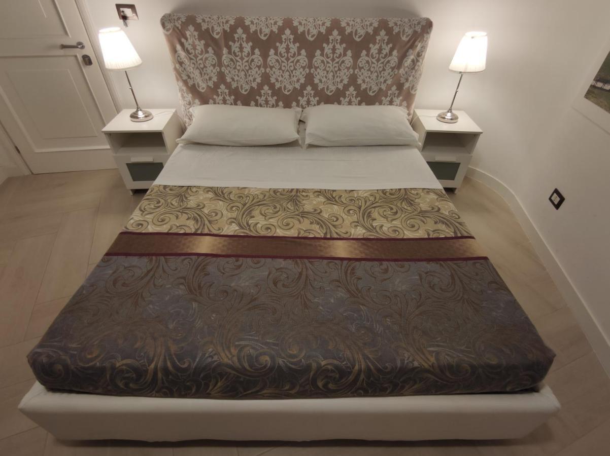 Sami Luxury Rooms 3 8 0 7 9 4 9 2 5 3 Συρακούσες Εξωτερικό φωτογραφία