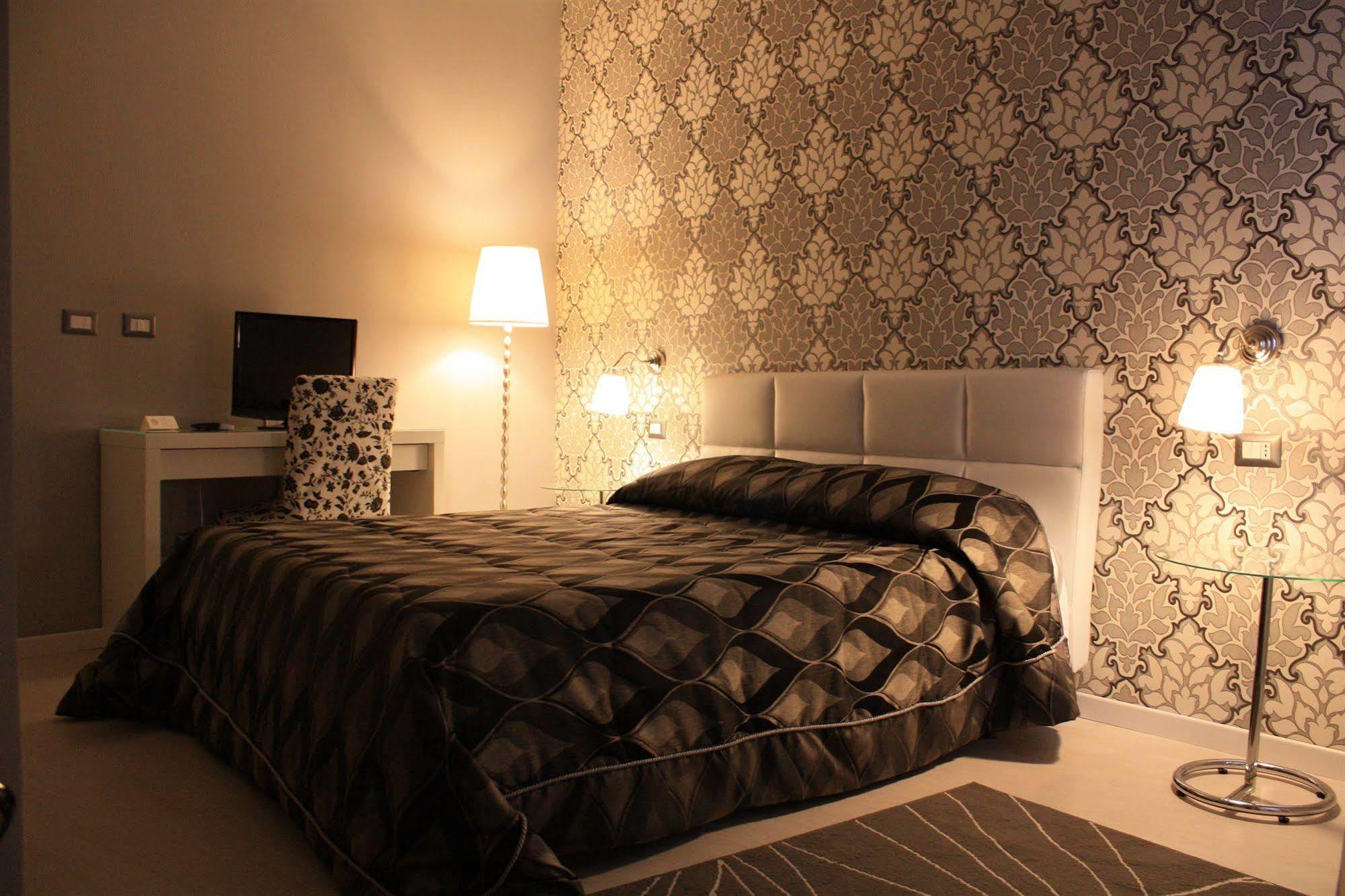 Sami Luxury Rooms 3 8 0 7 9 4 9 2 5 3 Συρακούσες Εξωτερικό φωτογραφία