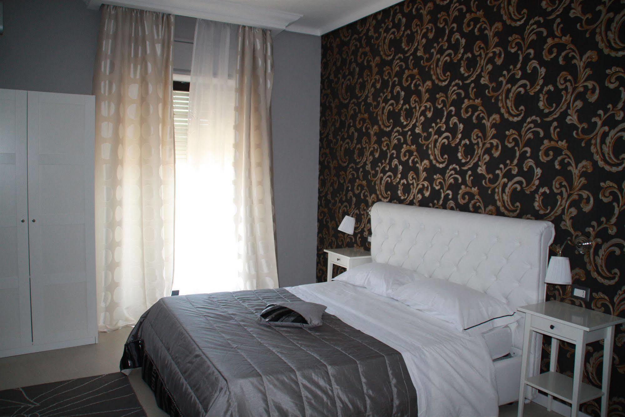 Sami Luxury Rooms 3 8 0 7 9 4 9 2 5 3 Συρακούσες Εξωτερικό φωτογραφία